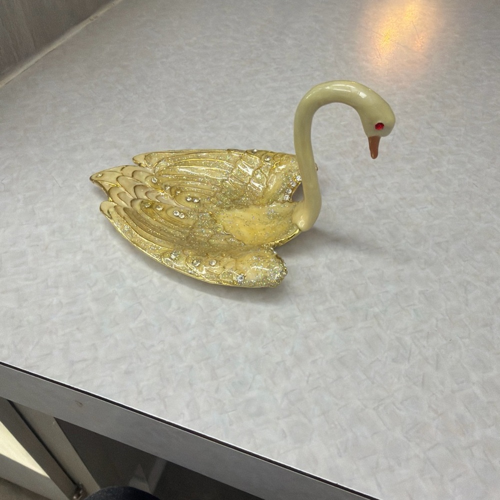 Vintage swan cream enamel trinket dish with rhinestones 3” tall